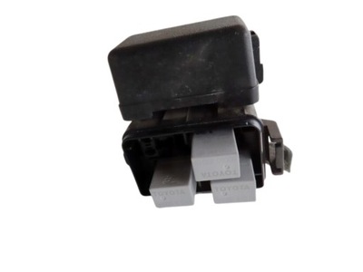 Корпус реле toyota avensis t27 2.0 d4d фото №1