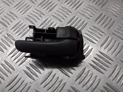 Ручка правая передняя внутренняя nissan almera n16 фото №1