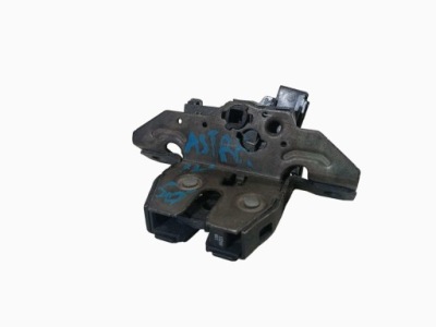 Замок кришки задня opel astra j iv 13587648 фото №1