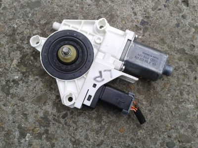 MOTOR IZQUIERDO DELANTERO DODGE JOURNEY 0130822473  