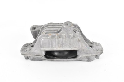 Подушка кронштейн двигуна 10231482 mg zs 1.5b фото №1