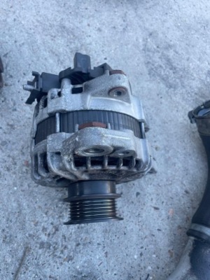 Генератор volvo 2.0 d 30659580 фото №1