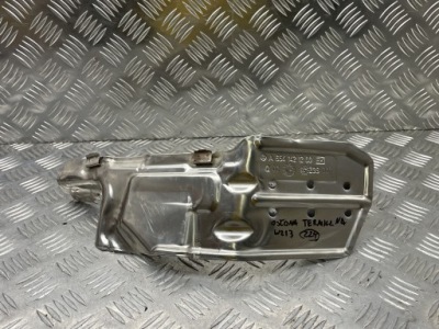 Mercedes w213 защита тепловая a6541421200 фото №1