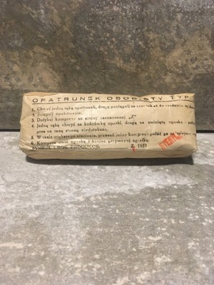 Opatrunek osobisty typu A bandaż 1951 rok LWP