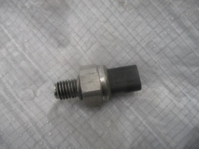 Датчик тиску оливи 1.6cdti opel astra j k фото №1
