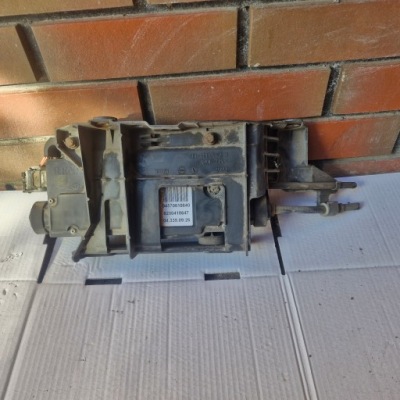 Тормоз ручной электрический привод renault scenic 2 2 короткий 8200418647 фото №1