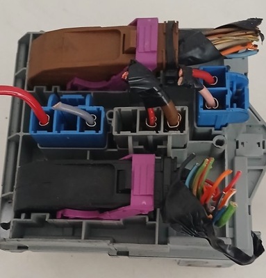 Коробка запобіжників alfa romeo 159 50504455 фото №1