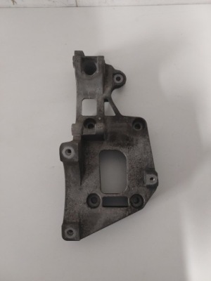 Кронштейн генератора 1.6 bse vw seat skoda 06f903143f фото №1
