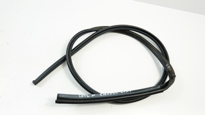 Citroen c4 cactus прокладка кузовная правая фото №1