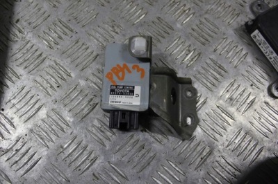 Lexus rc 350 модуль блок керування насоса пального фото №1