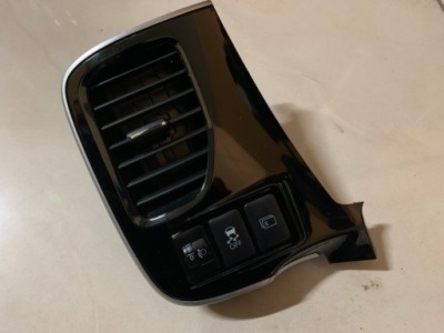 Outlander iii lift панель решётка обдув левая фото №1
