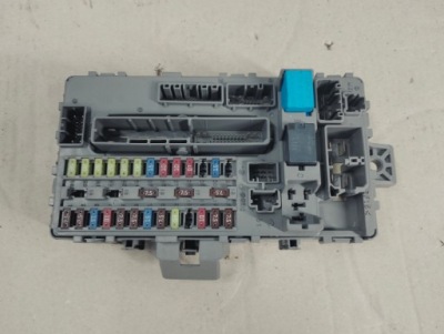 Honda accord viii коробка модуль запобіжників 2.2 i-dtec tl0-e311 фото №1