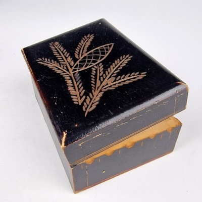 STARA DREWNIANA KASETKA