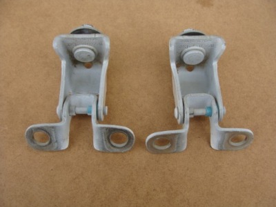 Петля петли задней крышки багажника citroen c3 iii ewp комплект фото №1