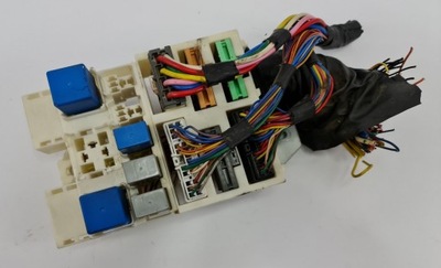 Коробка запобіжників hyundai terracan 91720h1000 фото №1