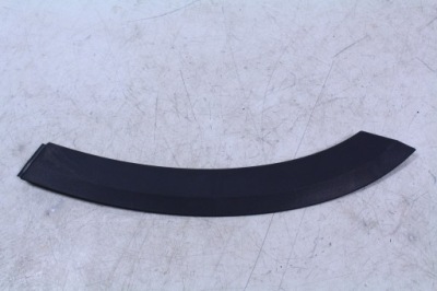 Молдинг крила правий задня mercedes w247 a2477302702 фото №1