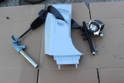 Pas правий перед opel corsa e фото №1