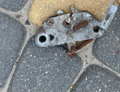 ZAMEK MASKI LINKA RĄCZKA POLONEZ FSO FIAT 125p