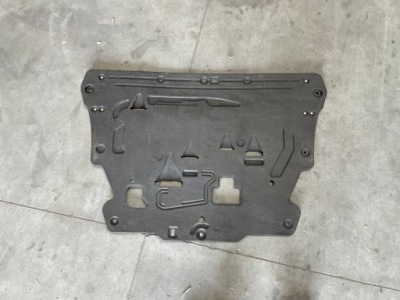 Volvo xc60 ii защита плита pod двигатель 32226491 фото №1