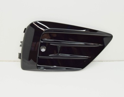 Volvo xc60 ii r-design заглушка протитуманної фари права 31449129 фото №1