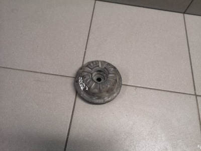 Гумовий елемент подушка амортизатора audi a4 b7 8e0412377 фото №1