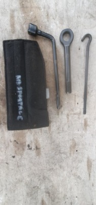 Набор ремонтный ключ ушко буксировочный kia sportage iii фото №1