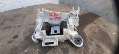 Кронштейн подушка двигуна кронштейн 1.4tce renault scenic iii 112200014r фото №1