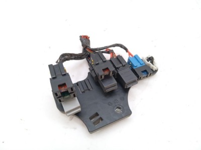 Коробка запобіжників opel astra h l48 13222872 1.6l бензиновий 85kw 2008 фото №1