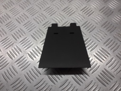 Заглушка предохранителей opel astra j 1.4 t 13286435 фото №1