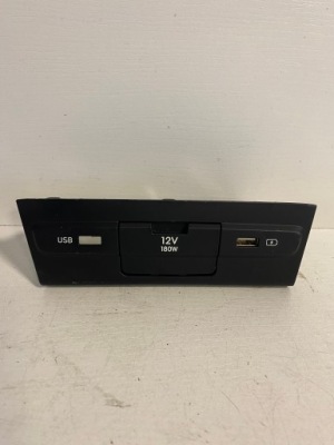 Hyundai i20 n performance iii разъём port usb 96125-q0120 фото №1