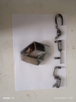 Надпись captur вместе ze znaczkiem эмблема фото №1