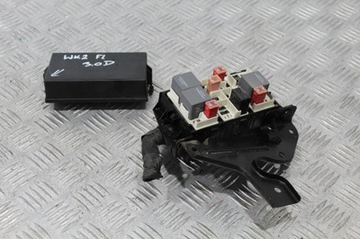 Коробка запобіжників jeep grand cherokee wk2 фото №1