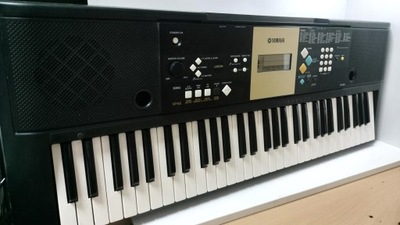 Keyboard Yamaha YPT-220