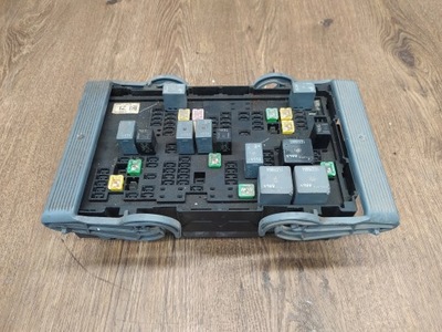 Chevrolet silverado 4.7 25796803 коробка запобіжник фото №1