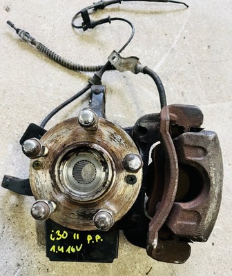 Hyundai i30 ii 1.4 16v 12r. поворотний кулак передня права фото №1