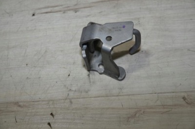 Кронштейн насоса уприскування 1.5 partner iv rifter 19 фото №1