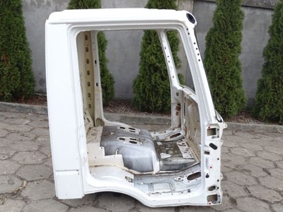 Iveco eurocargo iii 08-15 обшивка праве bok чверть фото №1