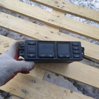 Панель кондиціонера audi a3 8l 8l0820043m фото №1