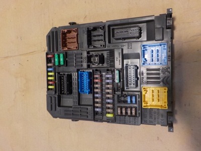 Peugeot 308 1.2thp 2020 rok kombi модуль bsi el3 / коробка запобіжників фото №1