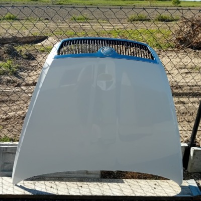 Капот кришка skoda octavia 2 ii білий фото №1