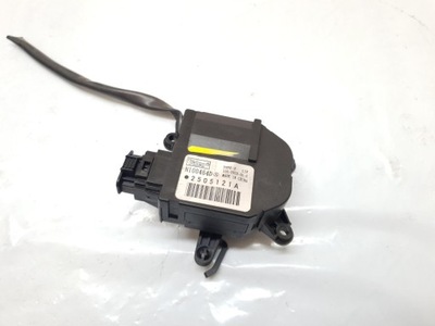 Моторчик отопителя nissan note e11 фото №1