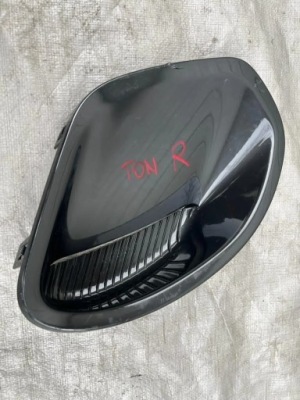 Alfa romeo tonale права решітка бампера заднього фото №1