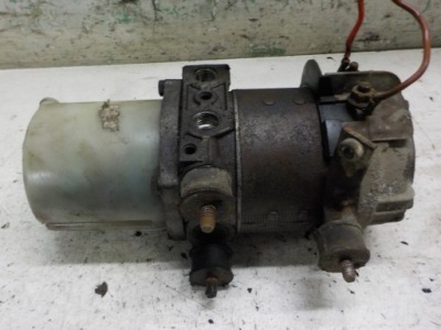 Volvo 460 насос підсилювача фото №1