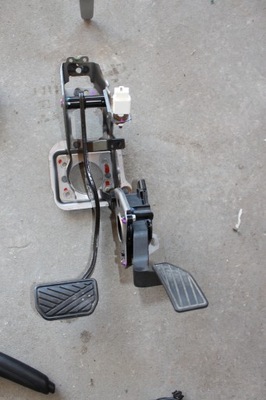 Suzuki celerio 14-. педаль газа тормоза автоматическая коробка передач фото №1