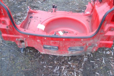 Pas пол поддон задняя 3d vw polo 9n 01- фото №1