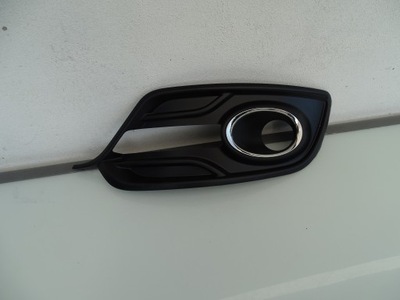 RENAULT OE MEGANE 3 DERECHA DEFLECTOR DE PARAGOLPES 261A32193R  