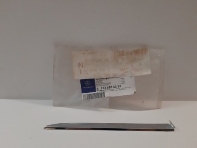 Молдинг крыла mercedes w212 a2126904382 оригинальный номер левая фото №1