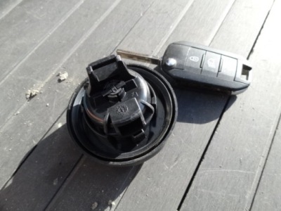 Citroen c3 iii 2016 кришка вкладка ключ pilot фото №1