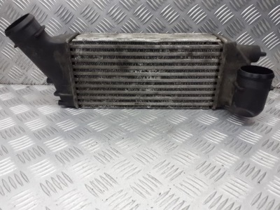 Интеркулер citroen c4 picasso 2.0 hdi 9656525880 фото №1
