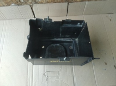 Основание аккумулятор citroen xsara 2 9637058880 фото №1